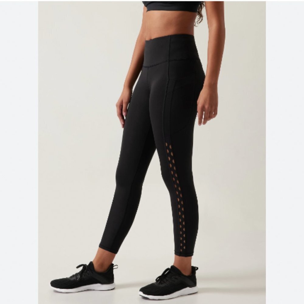 Athleta Ultimate Stash 7/8 Tight Size XS EUC